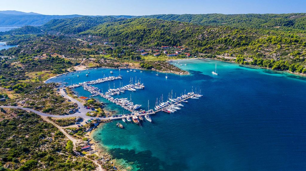 AIM16329-ormos-panagias